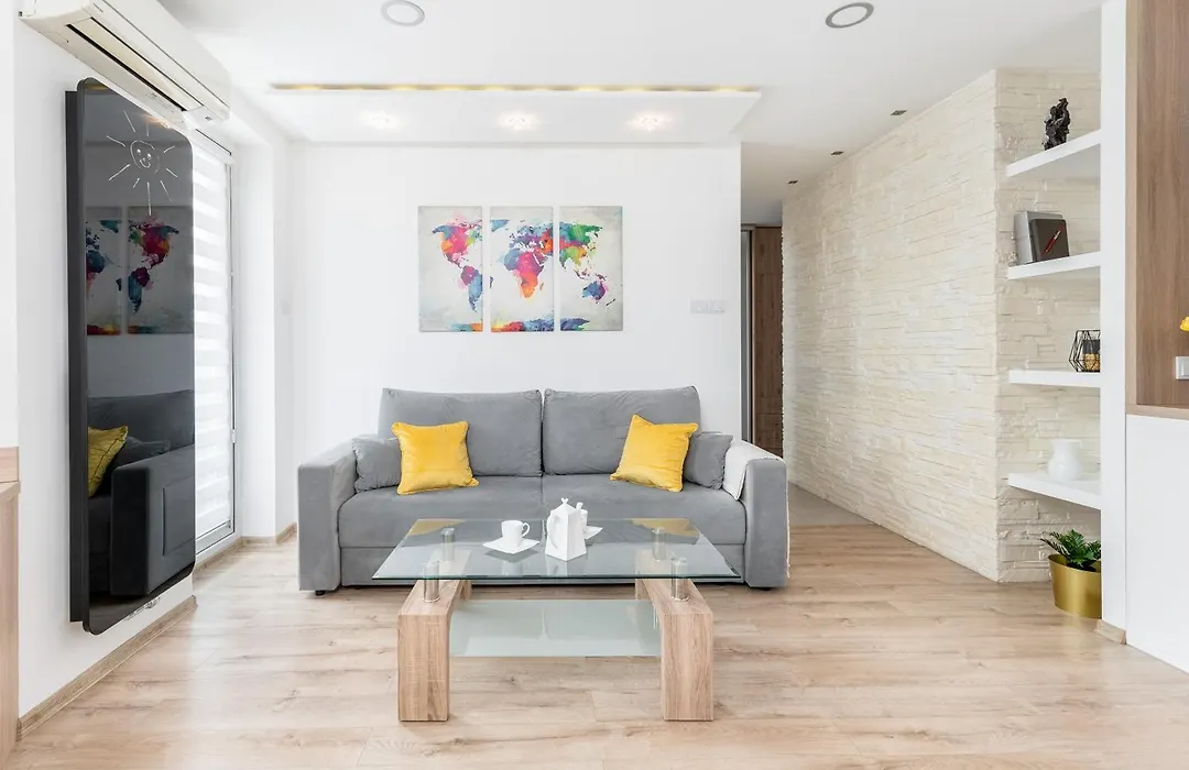 Sunny Kliny Apartment-1
